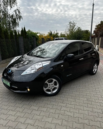 Nissan Leaf cena 43777 przebieg: 70000, rok produkcji 2016 z Człopa małe 466